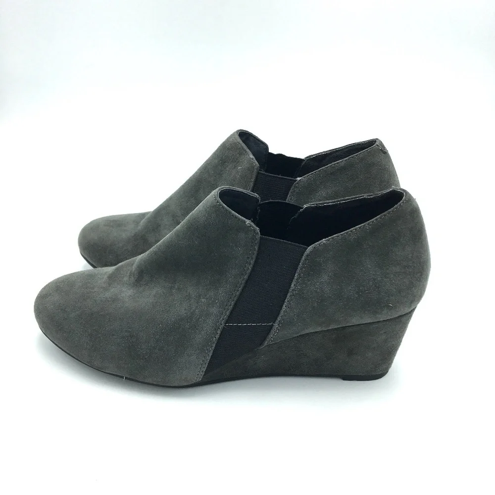 Vionic‎ Women Wedge Shoes Suede Ankle Bootie Size 6